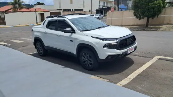 FIAT TORO 2.0 16V TURBO DIESEL RANCH 4WD AT9