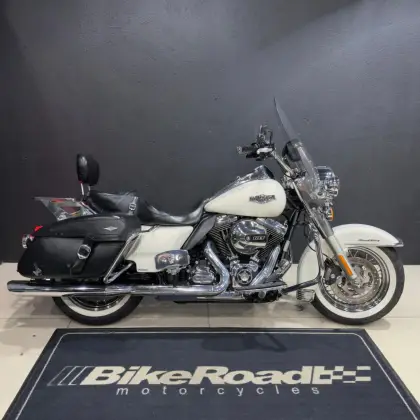 HARLEY-DAVIDSON ROAD KING CLASSIC HARLEY-DAVIDSON ROAD KING CLASSIC