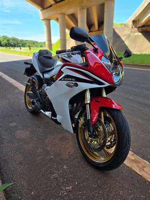 HONDA-CBR 600F-2013