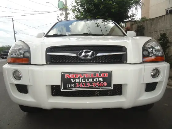 HYUNDAI TUCSON 2.0 MPFI GLS 16V 143CV 2WD FLEX 4P AUTOMÁTICO HYUNDAI TUCSON 2.0 MPFI GLS 16V 143CV 2WD FLEX 4P AUTOMÁTICO