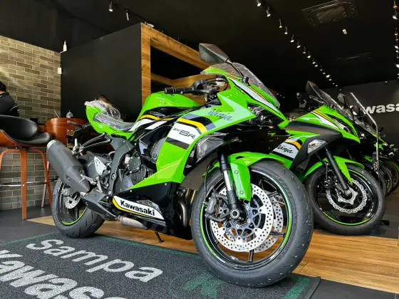 KAWASAKI NINJA ZX-6R KAWASAKI NINJA ZX-6R