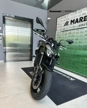 KAWASAKI Z900 
