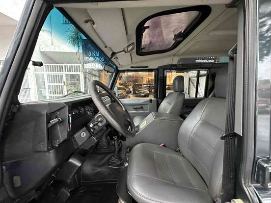 LAND ROVER-DEFENDER-2.5 COUNTY SW 110 4X4 TURBO DIESEL 4P MANUAL LAND ROVER-DEFENDER-2003