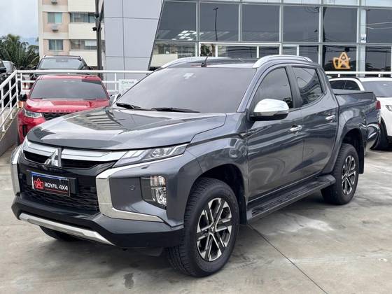MITSUBISHI TRITON 2.4 BITURBO DIESEL CD HPE 4X4 AUTOMÁTICO