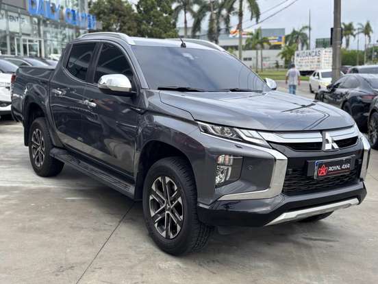 MITSUBISHI-TRITON-2.4 BITURBO DIESEL CD HPE 4X4 AUTOMÁTICO MITSUBISHI-TRITON-2024