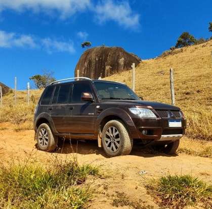 MITSUBISHI-PAJERO TR4-2014
