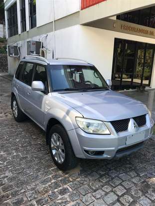 MITSUBISHI-PAJERO TR4-2.0 4X4 16V 140CV FLEX 4P MANUAL MITSUBISHI-PAJERO TR4-2011