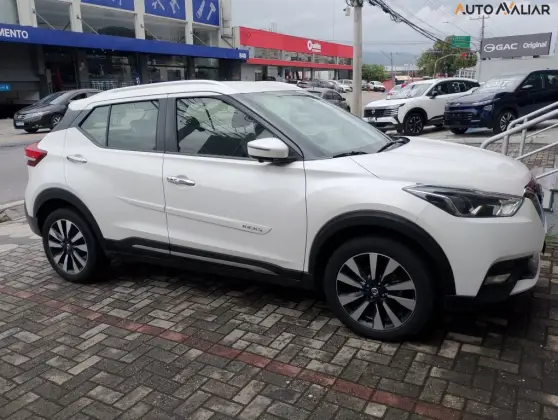 NISSAN KICKS 1.6 16V FLEXSTART SL 4P XTRONIC