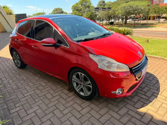 PEUGEOT 208 1.6 GRIFFE 16V FLEX 4P MANUAL PEUGEOT 208 1.6 GRIFFE 16V FLEX 4P MANUAL