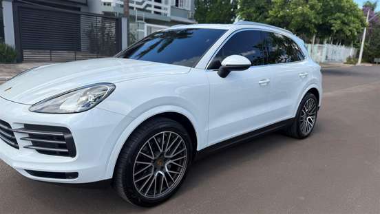 PORSCHE-CAYENNE-2019