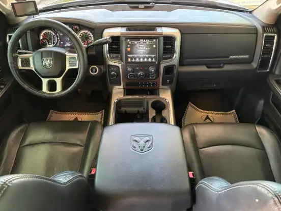 RAM-2500-6.7 LARAMIE 4X4 CD I6 TURBO DIESEL 4P AUTOMÁTICO RAM-2500-2015