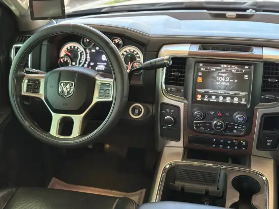 RAM-2500-6.7 LARAMIE 4X4 CD I6 TURBO DIESEL 4P AUTOMÁTICO RAM-2500-2015