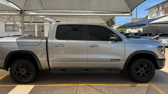 RAM-1500-5.7 V8 GASOLINA REBEL CD 4X4 AUTOMÁTICO RAM-1500-2022