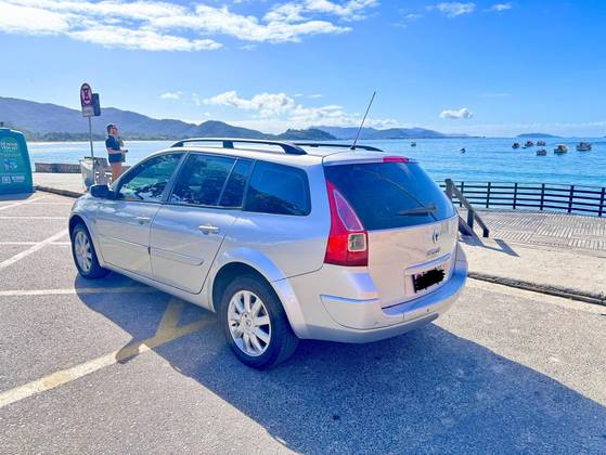 RENAULT MEGANE 1.6 DYNAMIQUE GRAND TOUR 16V FLEX 4P MANUAL
