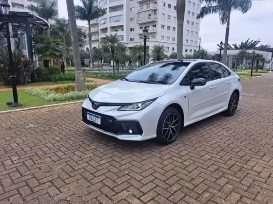 TOYOTA COROLLA 2.0 VVT-IE FLEX GR-S DIRECT SHIFT