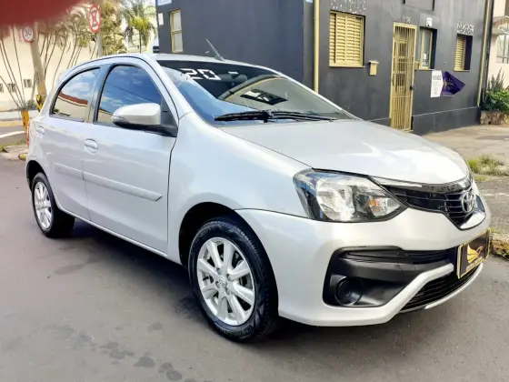 TOYOTA ETIOS 1.5 X PLUS 16V FLEX 4P AUTOMÁTICO