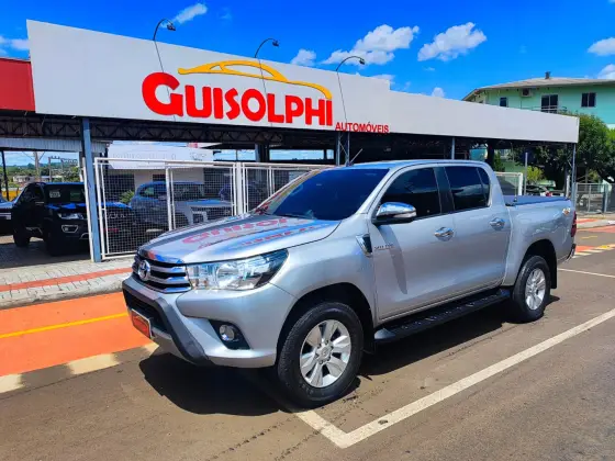 TOYOTA HILUX 2.7 SRV 4X2 CD 16V FLEX 4P AUTOMÁTICO TOYOTA HILUX 2.7 SRV 4X2 CD 16V FLEX 4P AUTOMÁTICO