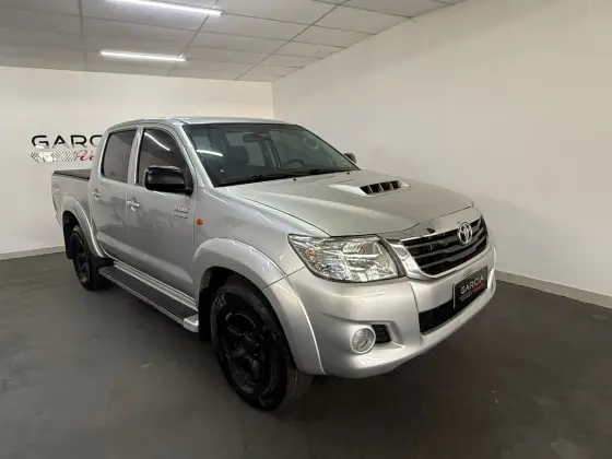 TOYOTA HILUX 3.0 SR 4X4 CD 16V TURBO INTERCOOLER DIESEL 4P MANUAL