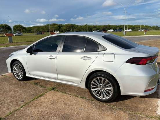TOYOTA-COROLLA-2023