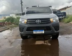 TOYOTA HILUX 2.8 D-4D TURBO DIESEL CS 4X4 MANUAL TOYOTA HILUX 2.8 D-4D TURBO DIESEL CS 4X4 MANUAL