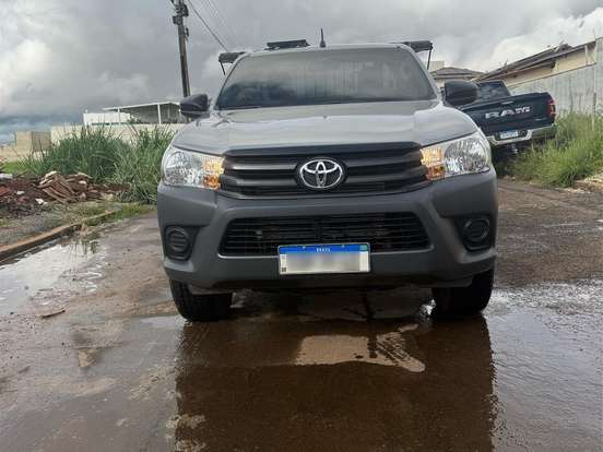TOYOTA-HILUX-2.8 D-4D TURBO DIESEL CS 4X4 MANUAL TOYOTA-HILUX-2023