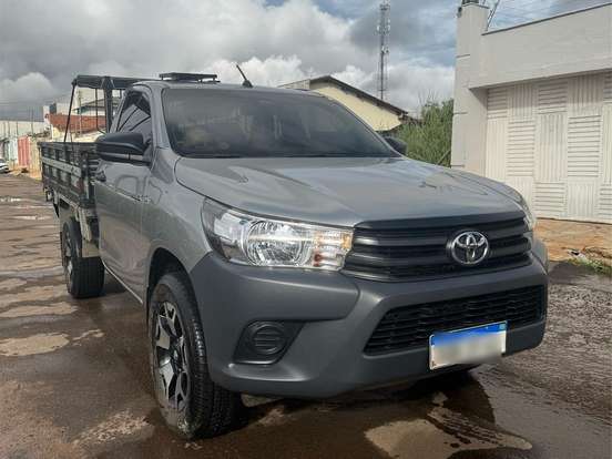 TOYOTA-HILUX-2.8 D-4D TURBO DIESEL CS 4X4 MANUAL TOYOTA-HILUX-2023