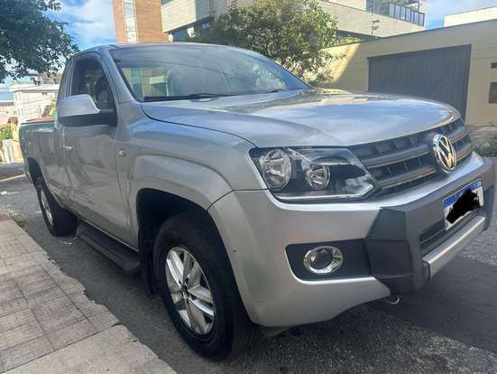 VOLKSWAGEN-AMAROK-2011