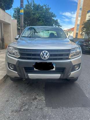 VOLKSWAGEN-AMAROK-2011