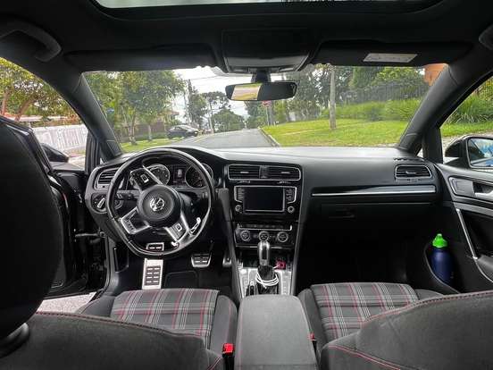 VOLKSWAGEN-GOLF-2.0 TSI GTI 16V TURBO GASOLINA 4P AUTOMÁTICO VOLKSWAGEN-GOLF-2017