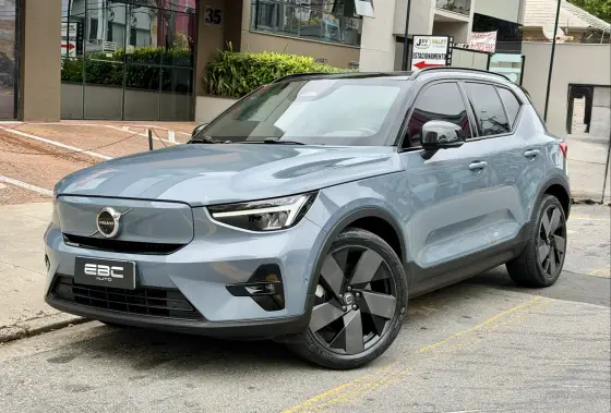 VOLVO XC40 P8 RECHARGE TWIN ELECTRIC ULTIMATE AWD