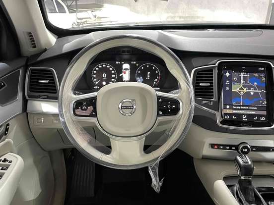 VOLVO-XC90-2.0 T6 GASOLINA MOMENTUM AWD GEARTRONIC VOLVO-XC90-2018
