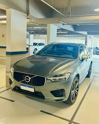 VOLVO-XC60-2018