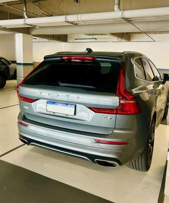 VOLVO-XC60-2018