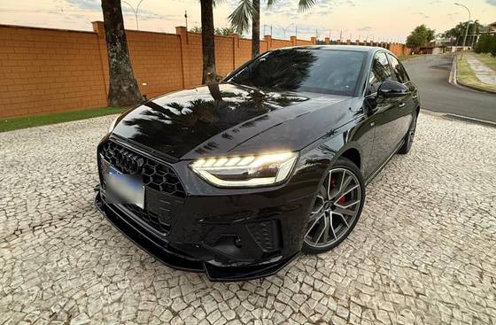 AUDI A4 2.0 TFSI MHEV S LINE QUATTRO S TRONIC