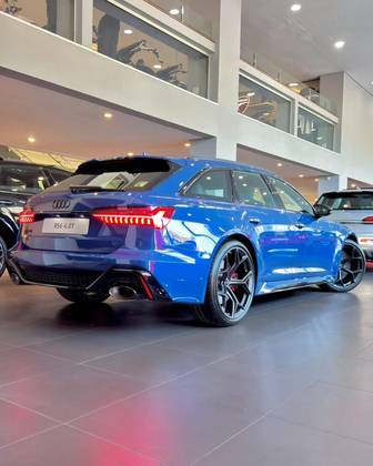 AUDI RS6 4.0 V8 TFSI MHEV AVANT PERFORMANCE TIPTRONIC