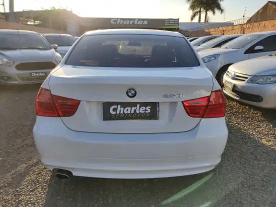 BMW-320i-2.0 TOP 16V GASOLINA 4P AUTOMÁTICO BMW-320i-2011