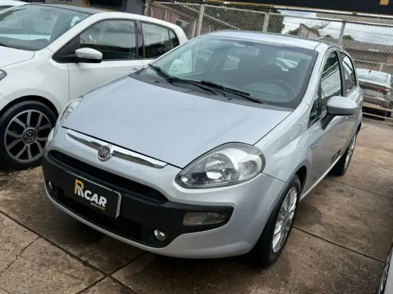 FIAT PUNTO 1.6 ESSENCE 16V FLEX 4P AUTOMATIZADO FIAT PUNTO 1.6 ESSENCE 16V FLEX 4P AUTOMATIZADO
