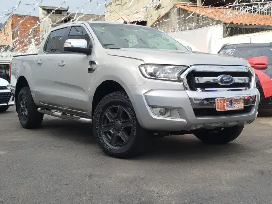 FORD RANGER 3.2 XLT 4X4 CD 20V DIESEL 4P AUTOMÁTICO