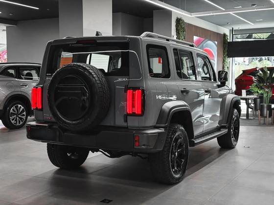 GWM TANK 300 2.0 HI4-T PHEV 4X4 9HAT