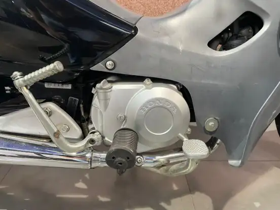 HONDA-C 100 BIZ ES-2000
