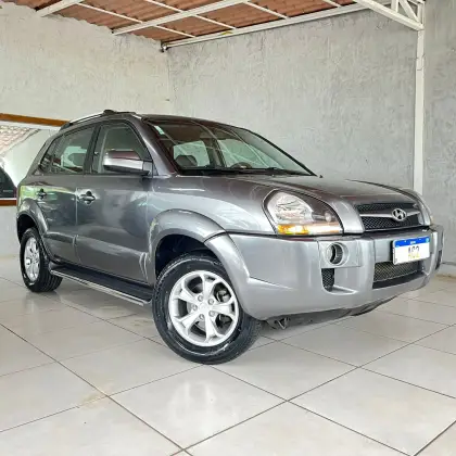 HYUNDAI TUCSON 2.0 MPFI GLS TOP 16V 143CV 2WD FLEX 4P AUTOMÁTICO