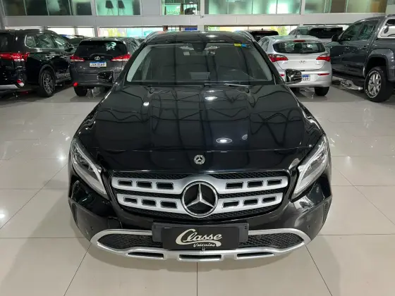 MERCEDES-BENZ GLA 200 1.6 CGI FLEX ADVANCE 7G-DCT
