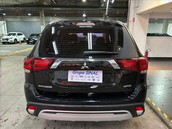 MITSUBISHI-OUTLANDER-2.0 MIVEC GASOLINA HPE AUTOMÁTICO MITSUBISHI-OUTLANDER-2019