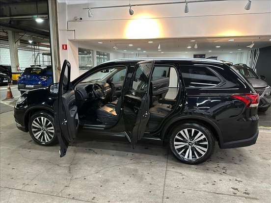 MITSUBISHI-OUTLANDER-2019