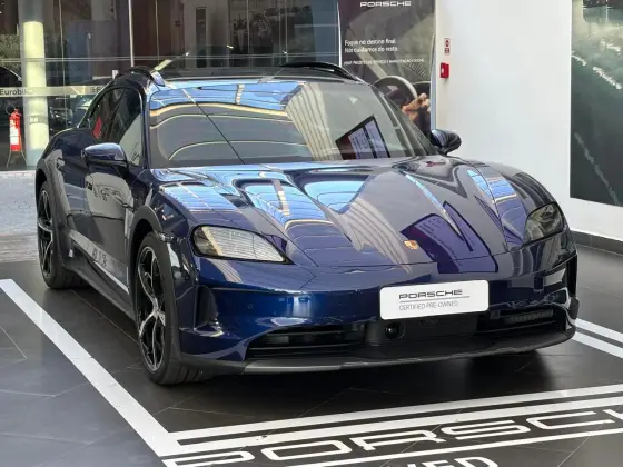 PORSCHE TAYCAN 4 CROSS TURISMO ELÉTRICO