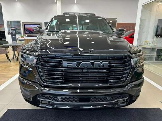 RAM-1500-3.0 HURRICANE 6 BITURBO GASOLINA LARAMIE NIGHT EDITION CD 4X4 AUTOMÁTICO RAM-1500-2025