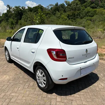 RENAULT SANDERO 1.0 12V SCE FLEX EXPRESSION MANUAL RENAULT SANDERO 1.0 12V SCE FLEX EXPRESSION MANUAL