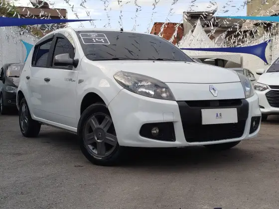 RENAULT SANDERO 1.0 TECH RUN 16V FLEX 4P MANUAL
