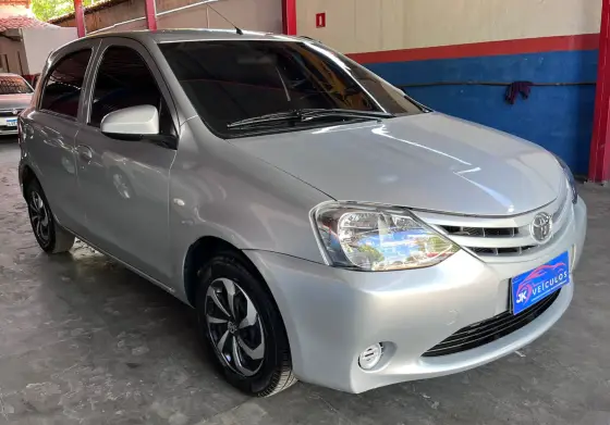 TOYOTA ETIOS 1.5 XS SEDAN 16V FLEX 4P MANUAL