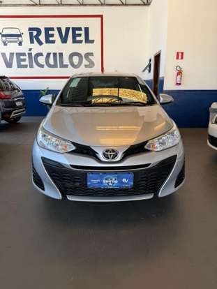 TOYOTA-YARIS-2021